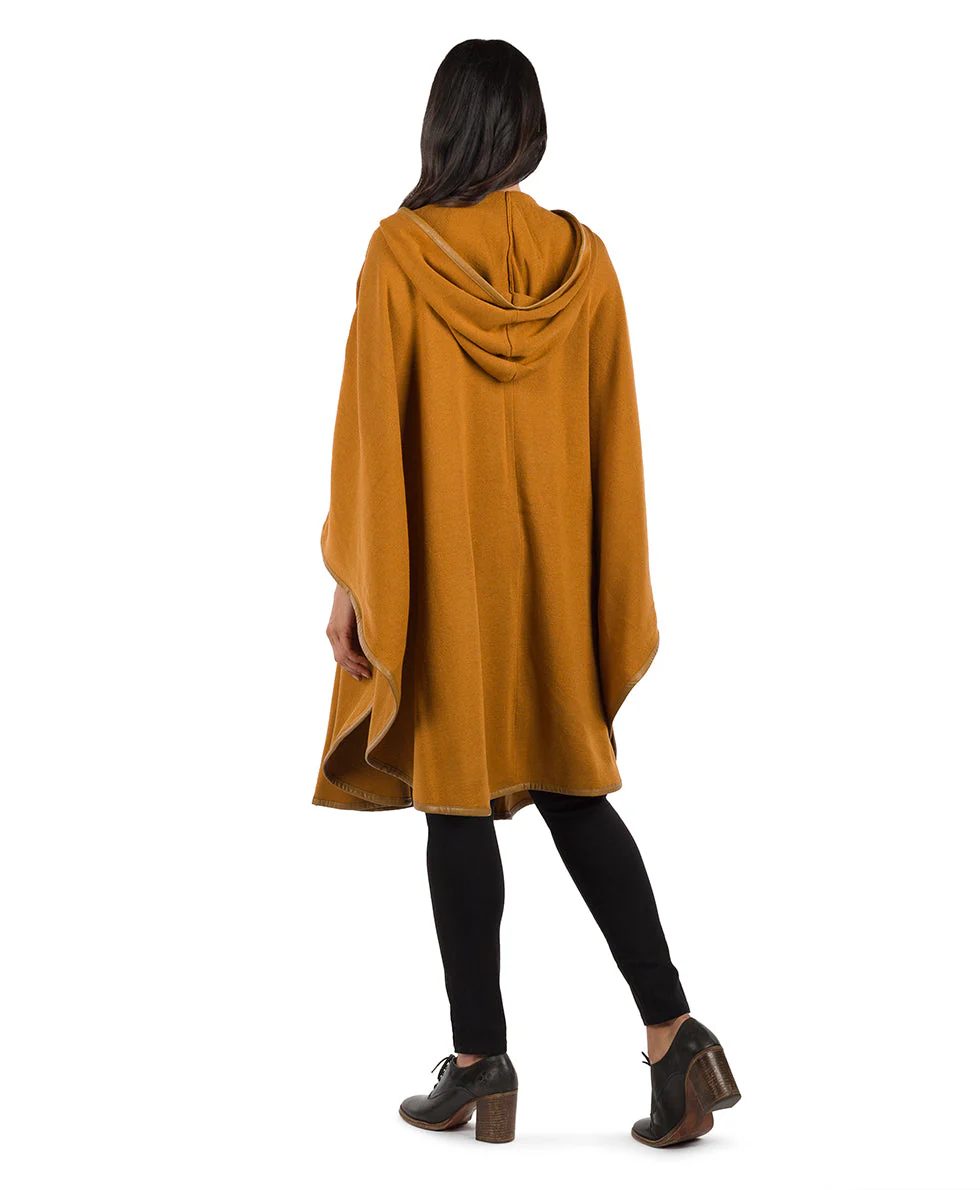 Hooded Cape with Clasp - Vintage - Image 14