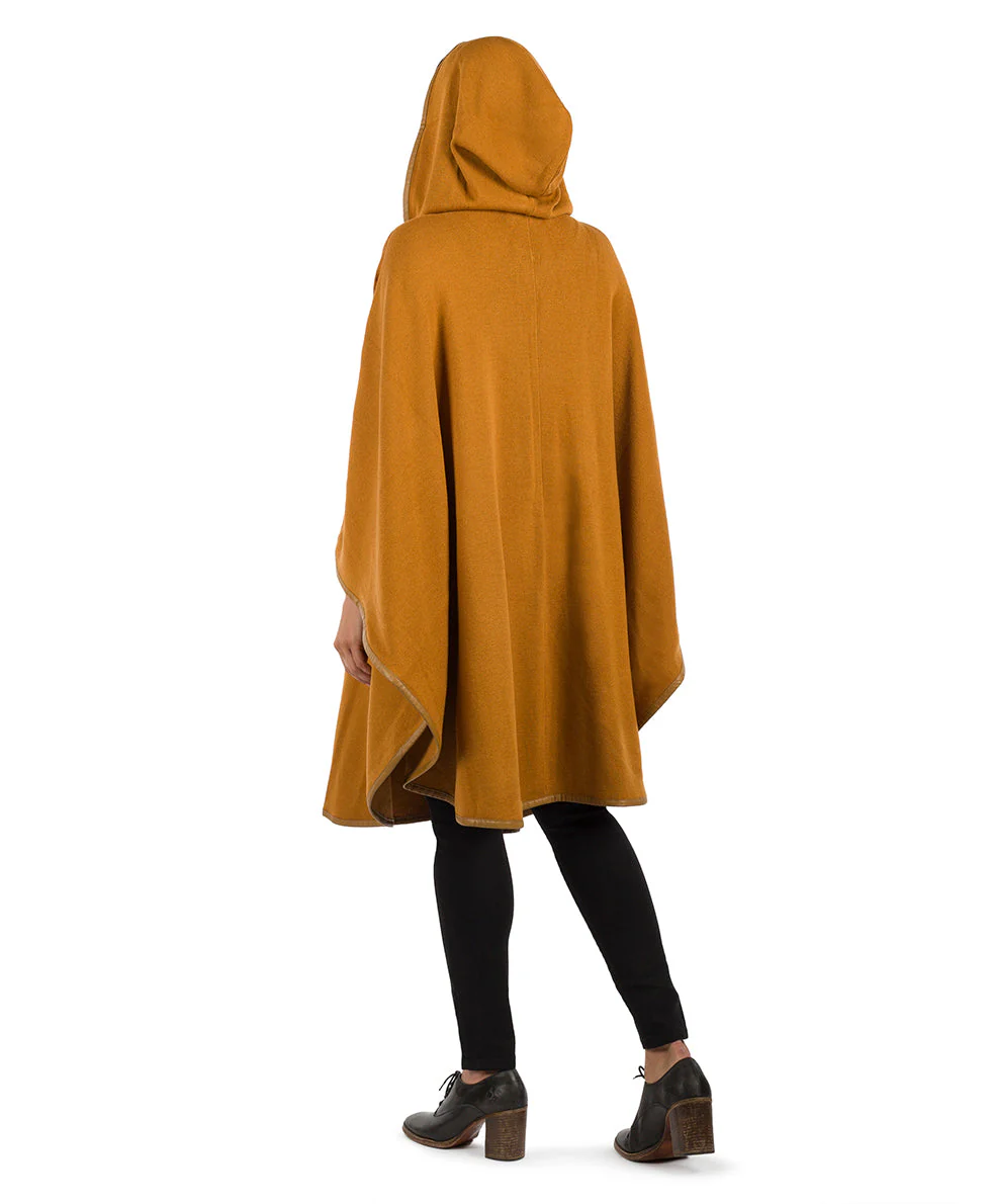 Hooded Cape with Clasp - Vintage - Image 15
