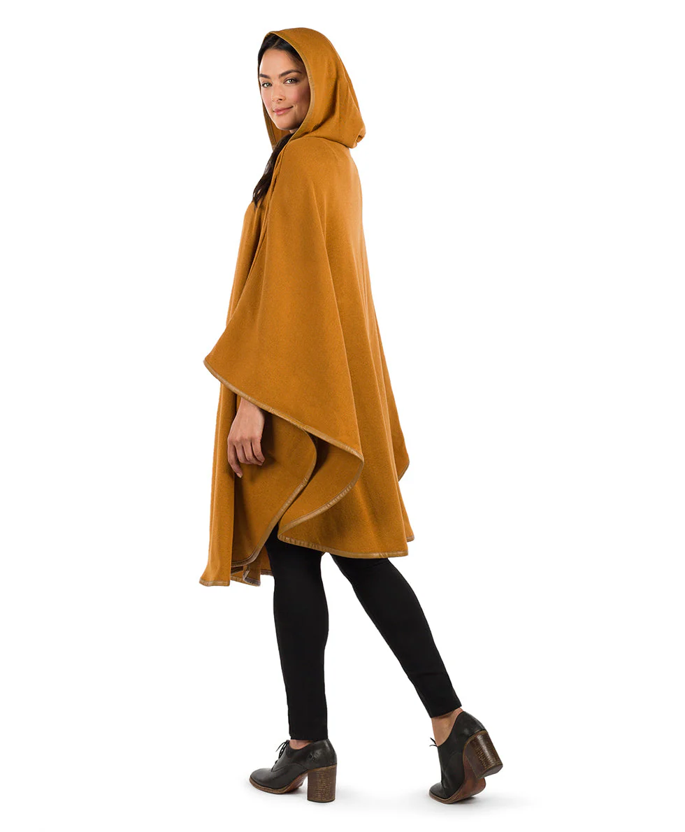 Hooded Cape with Clasp - Vintage - Image 17