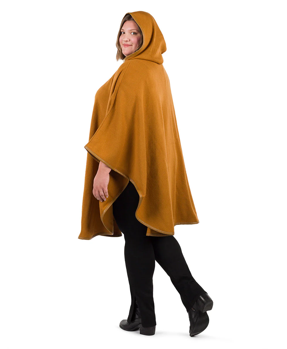 Hooded Cape with Clasp - Vintage - Image 22
