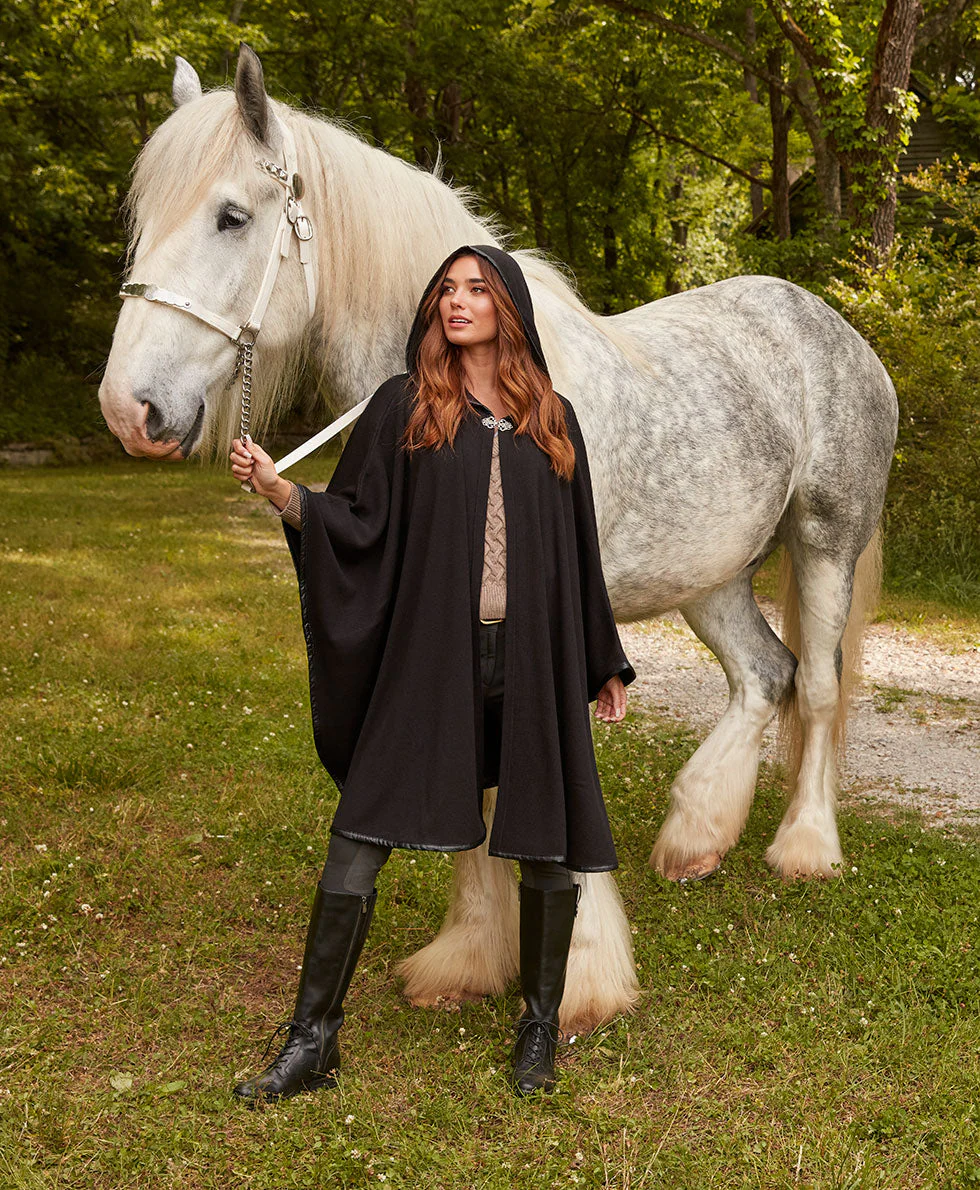Hooded Cape with Clasp - Vintage - Image 24