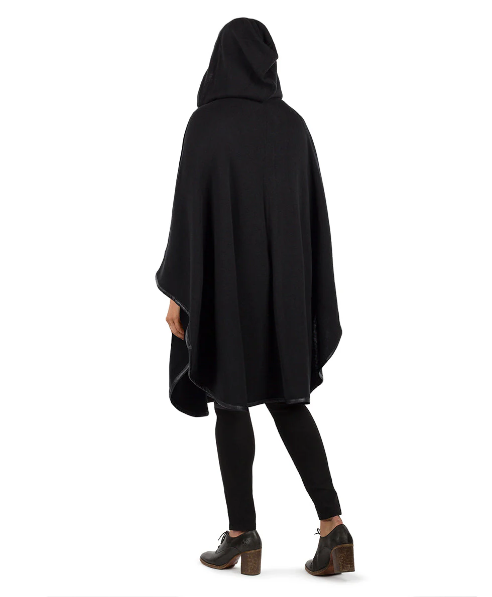 Hooded Cape with Clasp - Vintage - Image 3