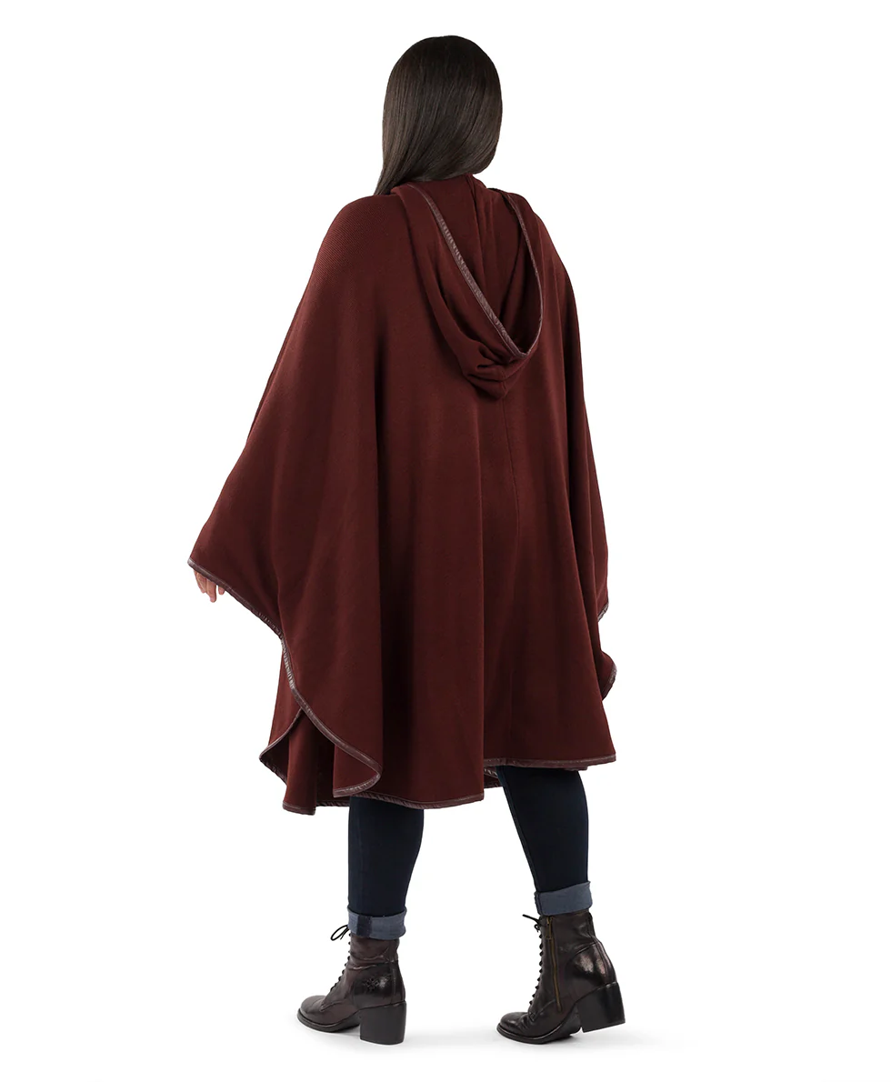 Hooded Cape with Clasp - Vintage - Image 31