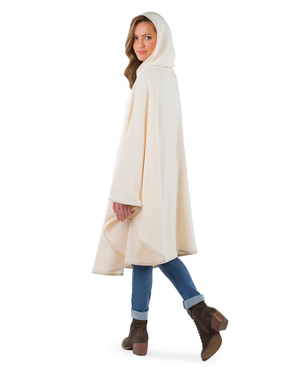 Hooded Cape with Clasp - Vintage - Image 40