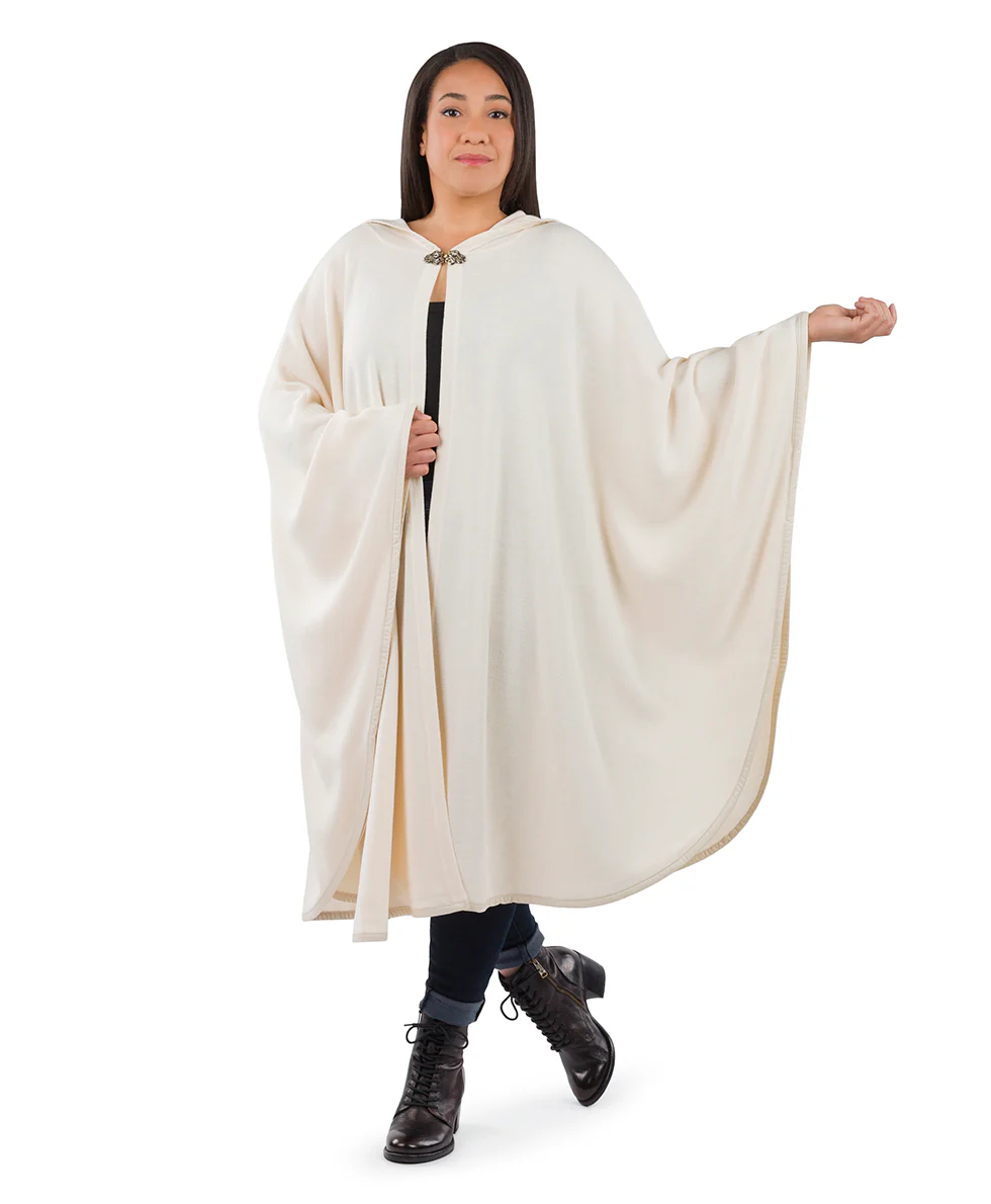 Hooded Cape with Clasp - Vintage - Image 44
