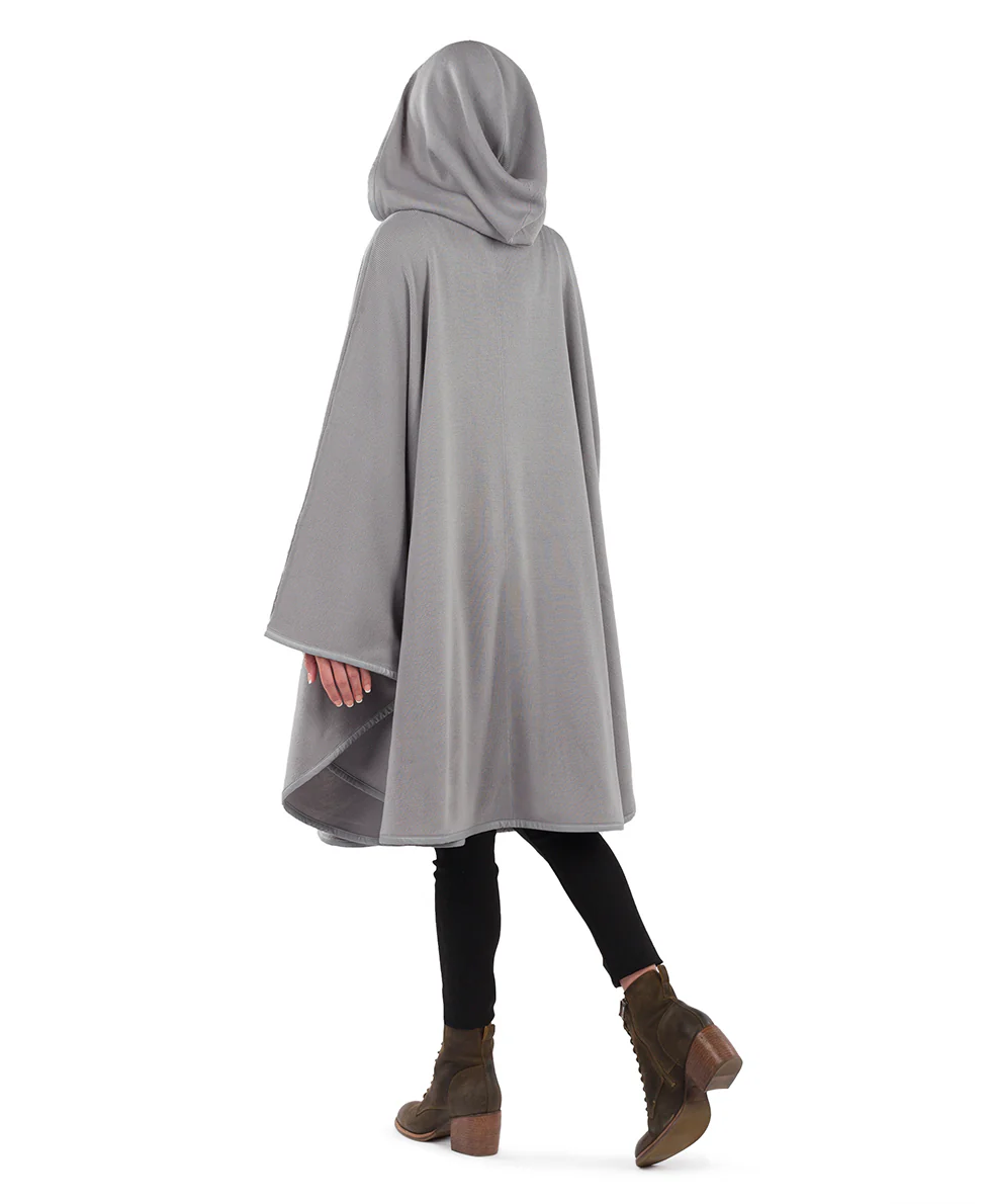 Hooded Cape with Clasp - Vintage - Image 49