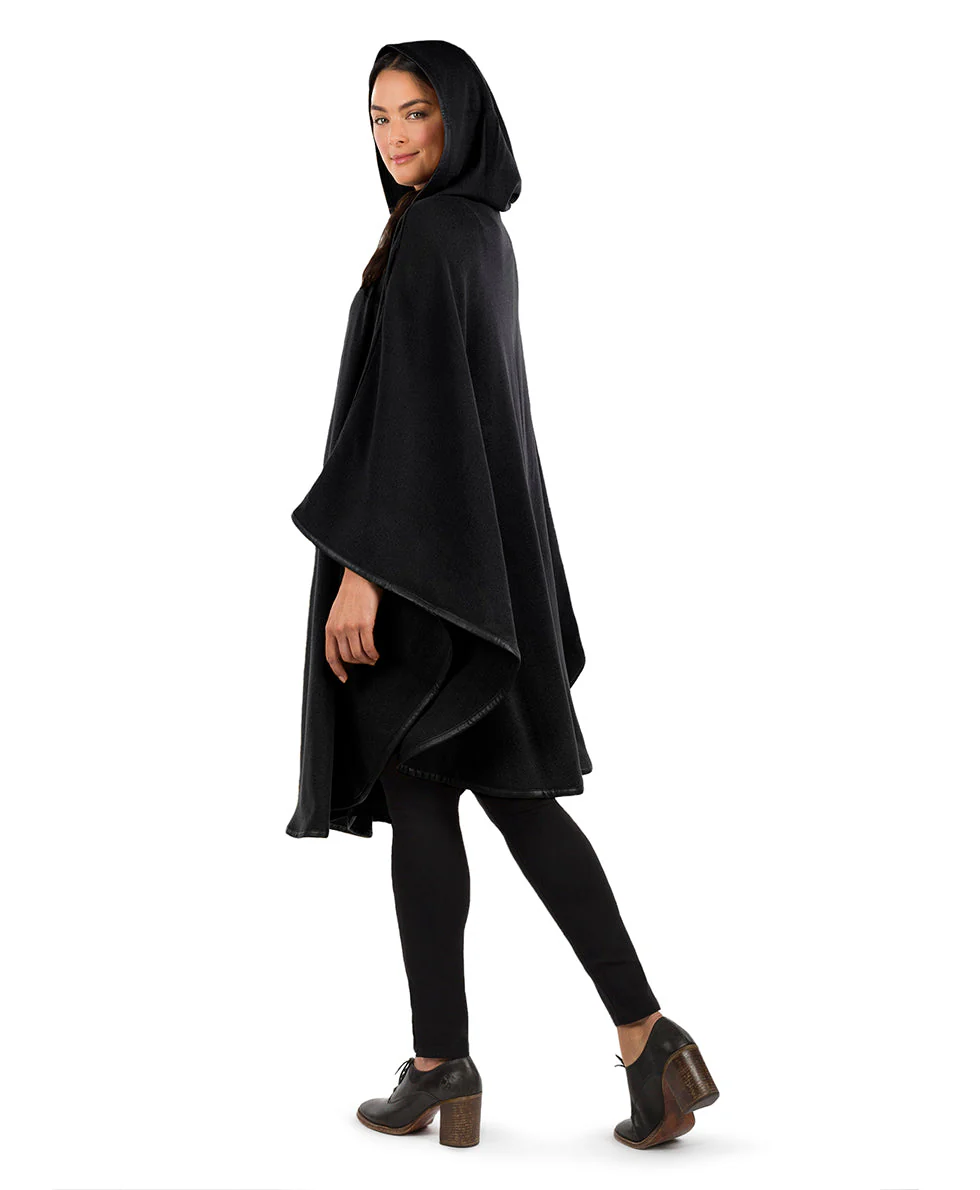 Hooded Cape with Clasp - Vintage - Image 5