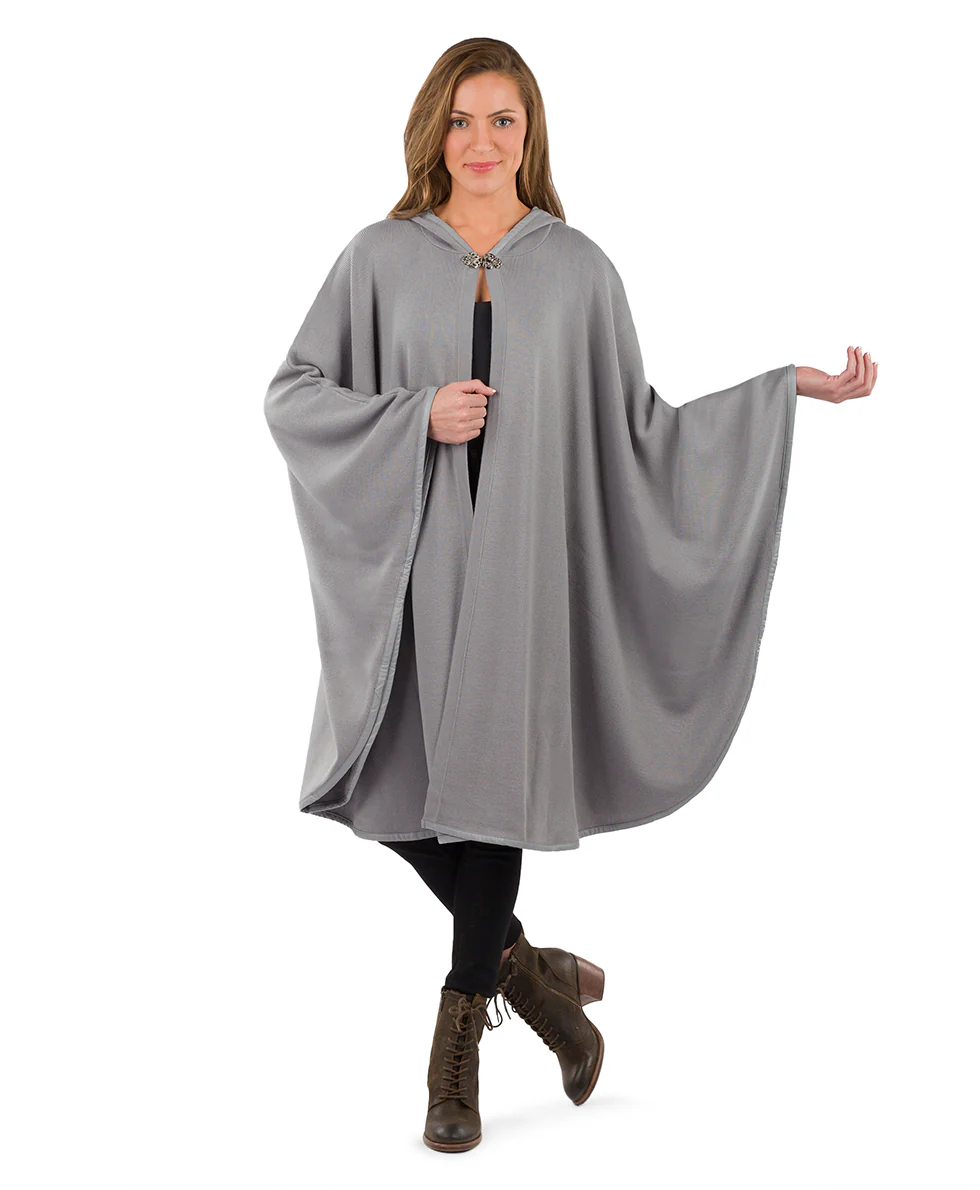 Hooded Cape with Clasp - Vintage - Image 50