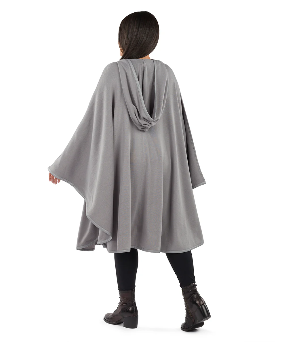 Hooded Cape with Clasp - Vintage - Image 53