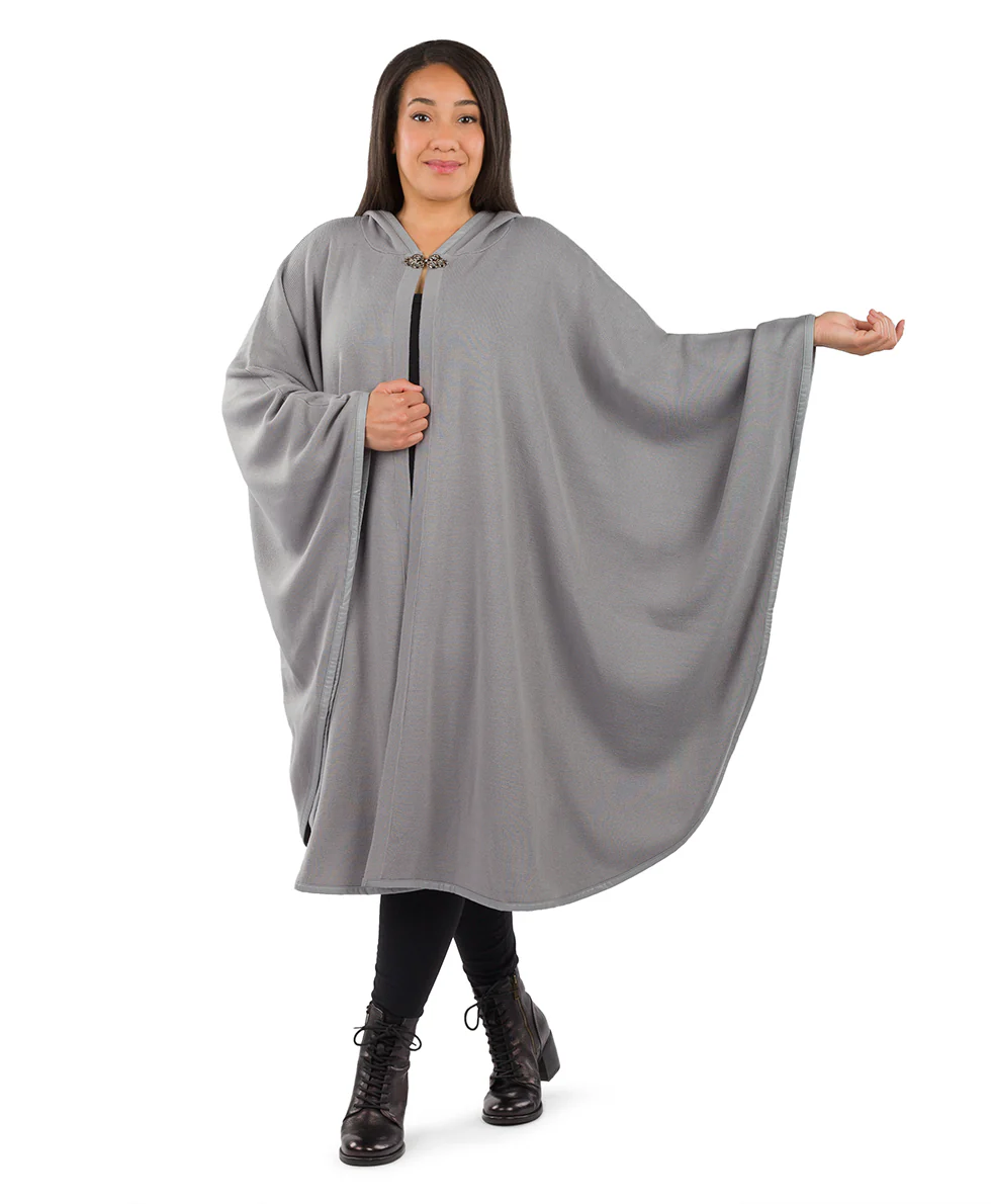 Hooded Cape with Clasp - Vintage - Image 55