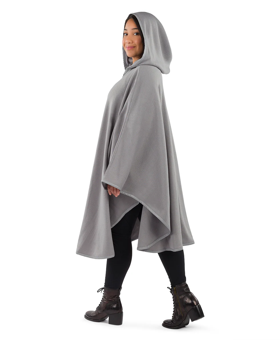 Hooded Cape with Clasp - Vintage - Image 56