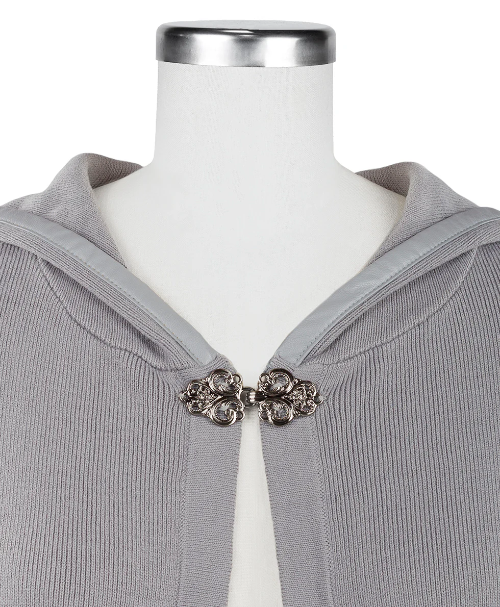 Hooded Cape with Clasp - Vintage - Image 57